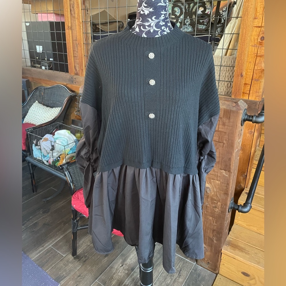 Classy black sweater and cotton tunic